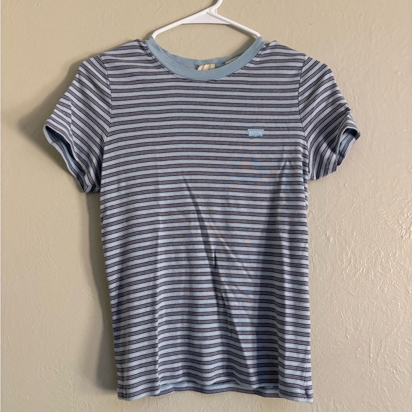 Levis Striped Tshirt - Picture 1 of 3